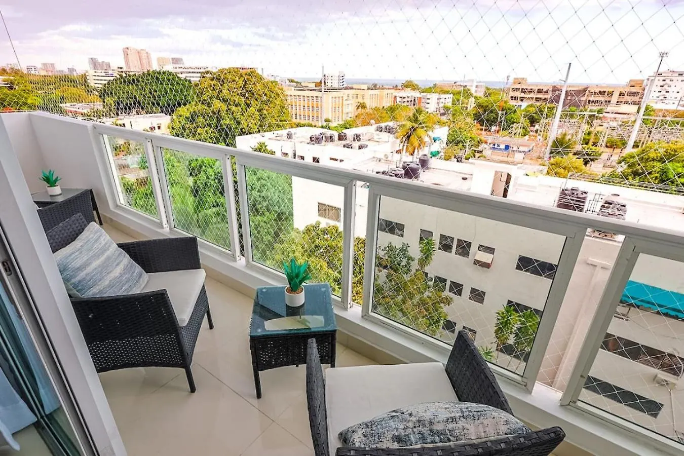 Cozy City Center 2Bd Condo, サントドミンゴ